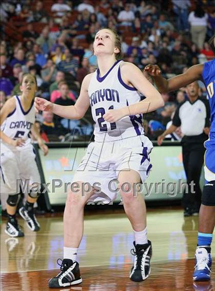 Thumbnail 3 in Canyon vs. Ozen (UIL 4A Semifinal) photogallery.