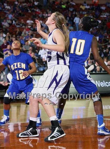 Thumbnail 3 in Canyon vs. Ozen (UIL 4A Semifinal) photogallery.