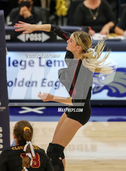 Thumbnail 2 in Clovis West vs. Clovis North (CIF-CS D1 Final) photogallery.