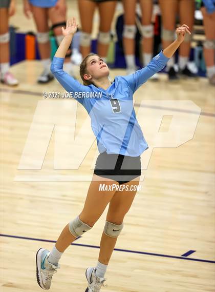 Thumbnail 1 in Clovis West vs. Clovis North (CIF-CS D1 Final) photogallery.
