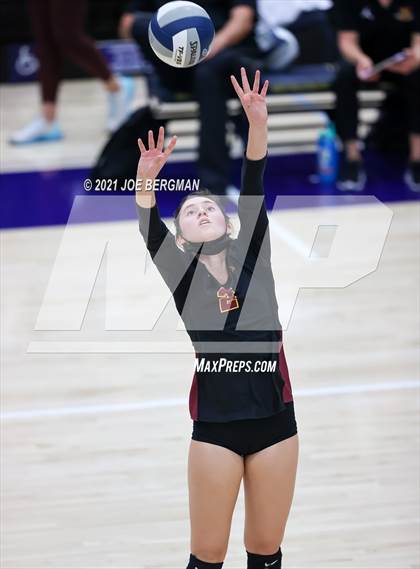 Thumbnail 2 in Clovis West vs. Clovis North (CIF-CS D1 Final) photogallery.