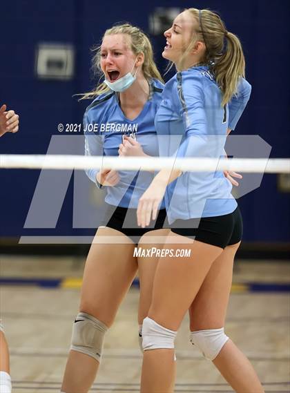 Thumbnail 3 in Clovis West vs. Clovis North (CIF-CS D1 Final) photogallery.