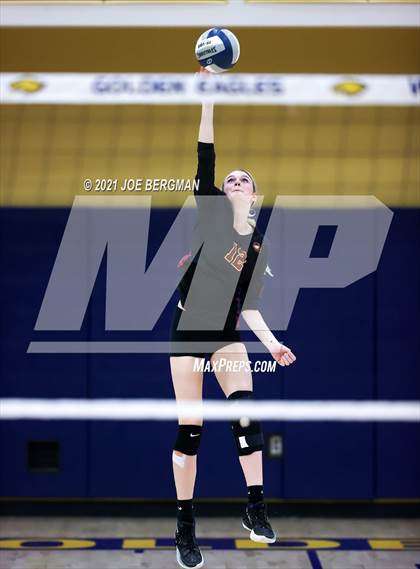 Thumbnail 1 in Clovis West vs. Clovis North (CIF-CS D1 Final) photogallery.
