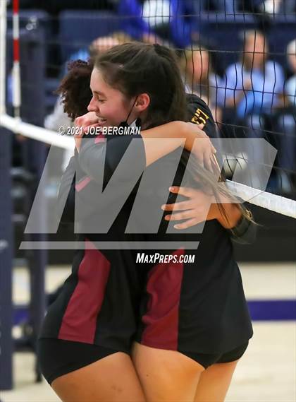 Thumbnail 3 in Clovis West vs. Clovis North (CIF-CS D1 Final) photogallery.