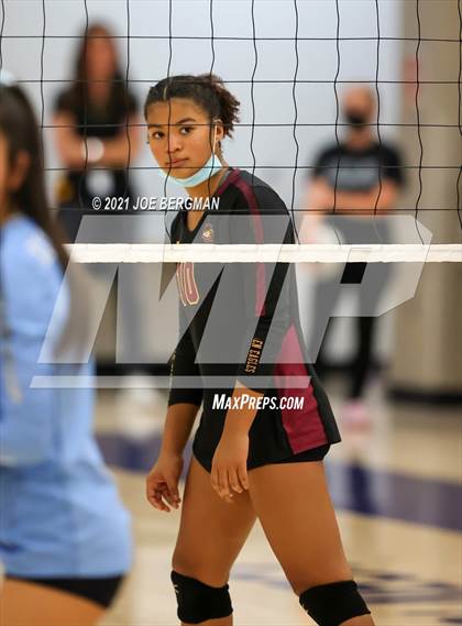Thumbnail 3 in Clovis West vs. Clovis North (CIF-CS D1 Final) photogallery.