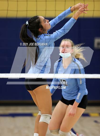 Thumbnail 1 in Clovis West vs. Clovis North (CIF-CS D1 Final) photogallery.