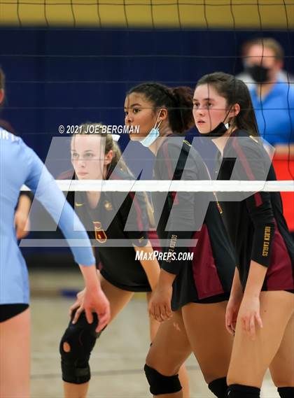 Thumbnail 2 in Clovis West vs. Clovis North (CIF-CS D1 Final) photogallery.