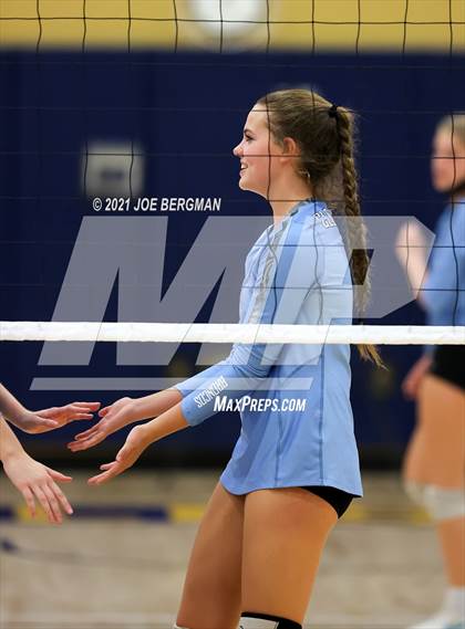 Thumbnail 2 in Clovis West vs. Clovis North (CIF-CS D1 Final) photogallery.