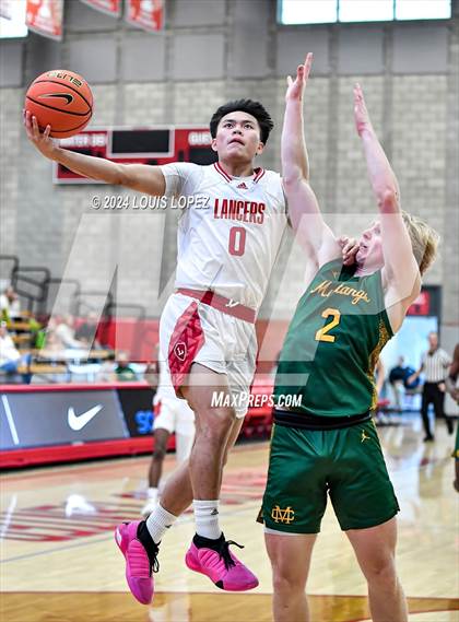 Thumbnail 2 in Mira Costa vs. Orange Lutheran (Nike Extravaganza) photogallery.