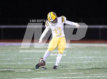 Thumbnail 2 in West Jefferson vs Fort Frye (OHSAA D6 Regional Final) photogallery.