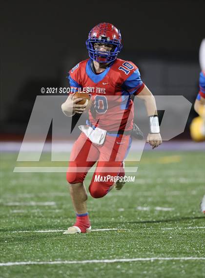 Thumbnail 3 in West Jefferson vs Fort Frye (OHSAA D6 Regional Final) photogallery.