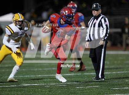 Thumbnail 2 in West Jefferson vs Fort Frye (OHSAA D6 Regional Final) photogallery.