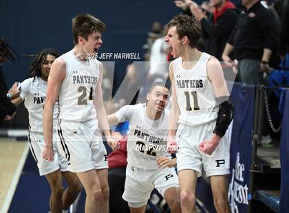 Thumbnail 3 in Perry vs. Harding (OHSAA Division 2 Regional Semifinal) photogallery.