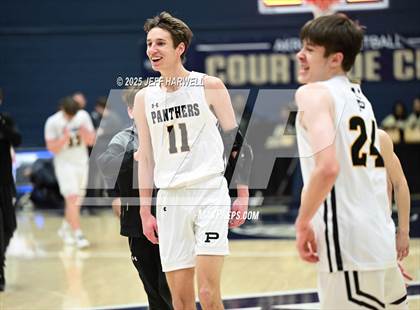 Thumbnail 1 in Perry vs. Harding (OHSAA Division 2 Regional Semifinal) photogallery.