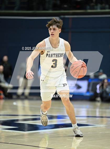 Thumbnail 2 in Perry vs. Harding (OHSAA Division 2 Regional Semifinal) photogallery.