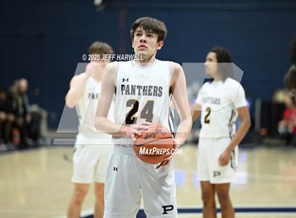 Thumbnail 3 in Perry vs. Harding (OHSAA Division 2 Regional Semifinal) photogallery.