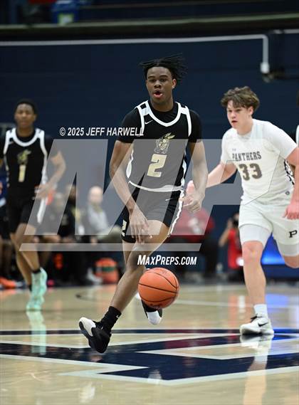 Thumbnail 1 in Perry vs. Harding (OHSAA Division 2 Regional Semifinal) photogallery.