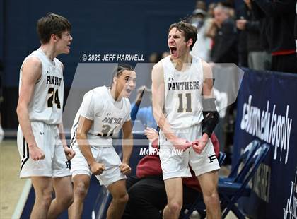 Thumbnail 1 in Perry vs. Harding (OHSAA Division 2 Regional Semifinal) photogallery.