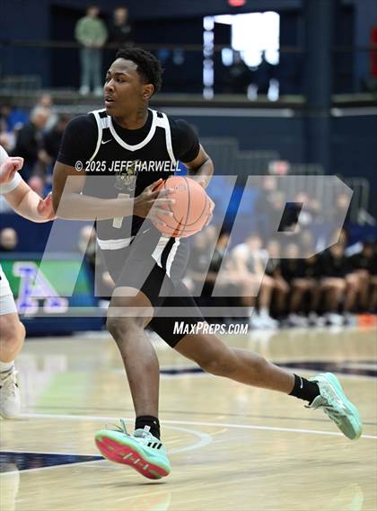 Thumbnail 3 in Perry vs. Harding (OHSAA Division 2 Regional Semifinal) photogallery.