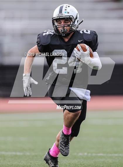 Thumbnail 1 in Toms River East @ Matawan Regional photogallery.