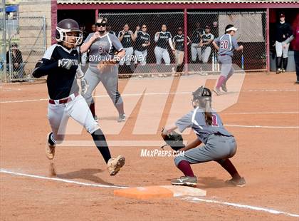 Thumbnail 2 in Cimarron-Memorial vs Faith Lutheran photogallery.