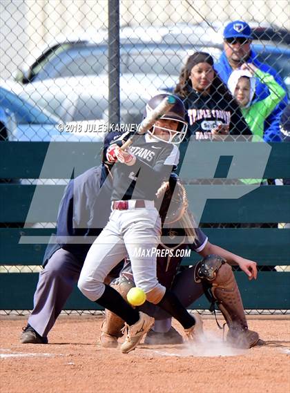 Thumbnail 3 in Cimarron-Memorial vs Faith Lutheran photogallery.