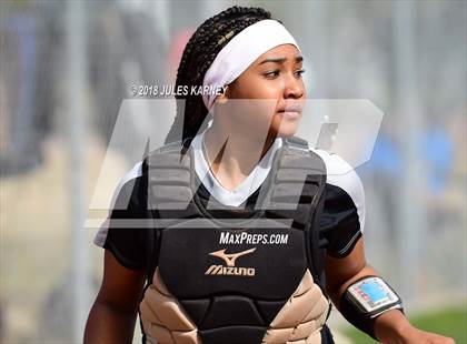 Thumbnail 2 in Cimarron-Memorial vs Faith Lutheran photogallery.