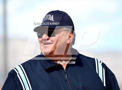 Thumbnail 3 in Cimarron-Memorial vs Faith Lutheran photogallery.