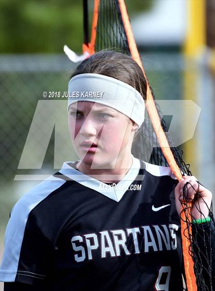 Thumbnail 2 in Cimarron-Memorial vs Faith Lutheran photogallery.
