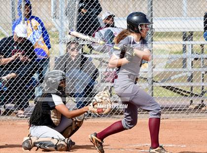 Thumbnail 3 in Cimarron-Memorial vs Faith Lutheran photogallery.