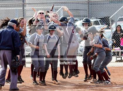 Thumbnail 3 in Cimarron-Memorial vs Faith Lutheran photogallery.