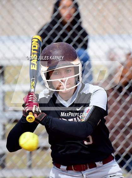 Thumbnail 2 in Cimarron-Memorial vs Faith Lutheran photogallery.