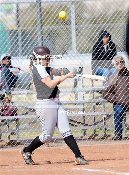 Thumbnail 2 in Cimarron-Memorial vs Faith Lutheran photogallery.