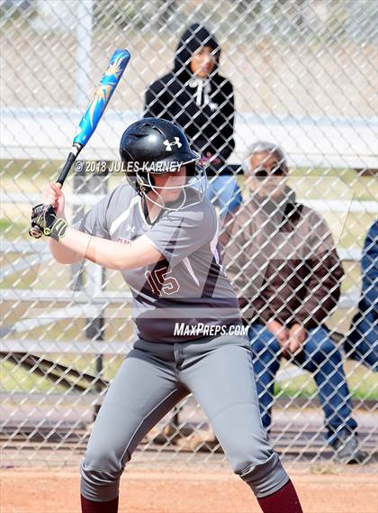 Thumbnail 2 in Cimarron-Memorial vs Faith Lutheran photogallery.