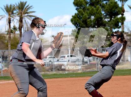 Thumbnail 3 in Cimarron-Memorial vs Faith Lutheran photogallery.