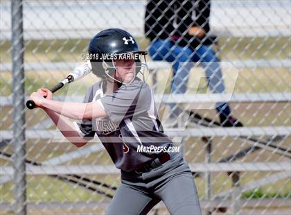Thumbnail 3 in Cimarron-Memorial vs Faith Lutheran photogallery.