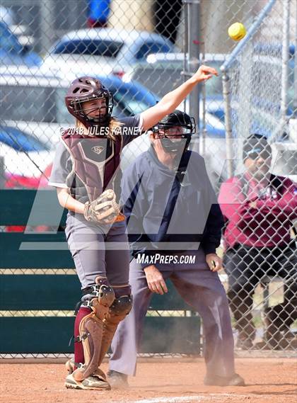 Thumbnail 1 in Cimarron-Memorial vs Faith Lutheran photogallery.