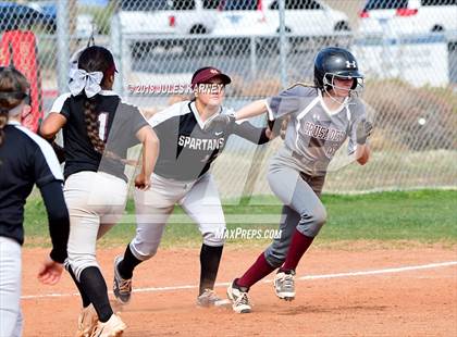 Thumbnail 2 in Cimarron-Memorial vs Faith Lutheran photogallery.