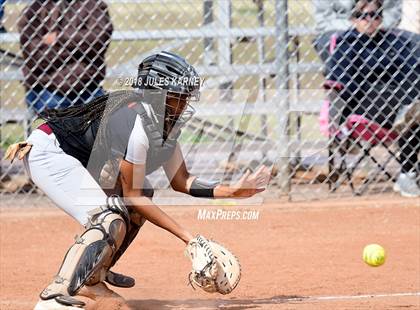 Thumbnail 3 in Cimarron-Memorial vs Faith Lutheran photogallery.