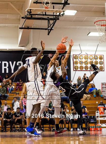 Thumbnail 2 in Findlay Prep vs. Miller Grove (DICK's National Tournament Quarterfinals) photogallery.