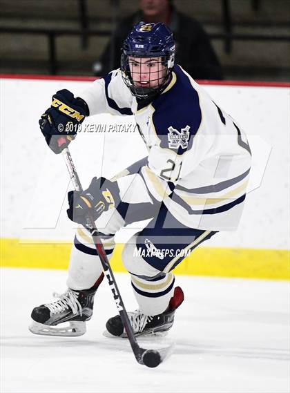 Thumbnail 3 in Tri-Town vs. Newington Co-op (CIAC D3 Qtr Final) photogallery.