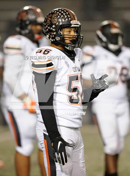 Thumbnail 3 in Central vs. Sierra Canyon (CIF State D1AA Final) photogallery.