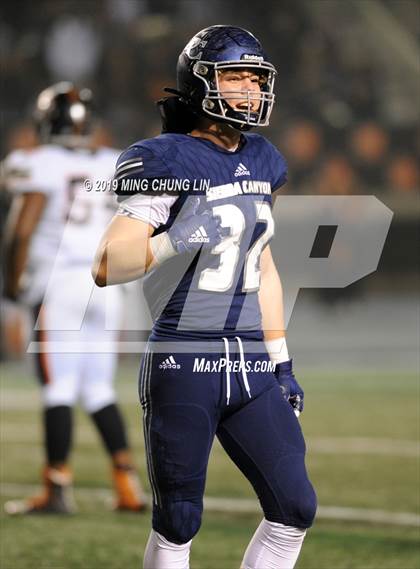 Thumbnail 1 in Central vs. Sierra Canyon (CIF State D1AA Final) photogallery.