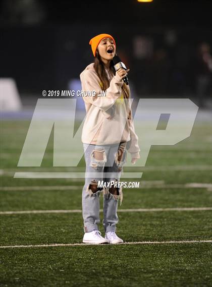 Thumbnail 3 in Central vs. Sierra Canyon (CIF State D1AA Final) photogallery.