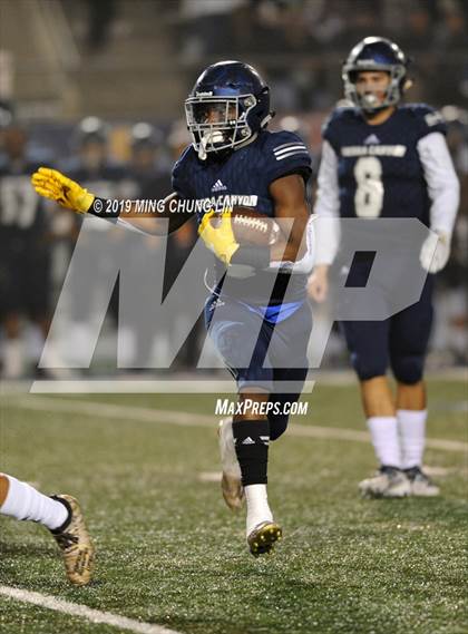 Thumbnail 3 in Central vs. Sierra Canyon (CIF State D1AA Final) photogallery.
