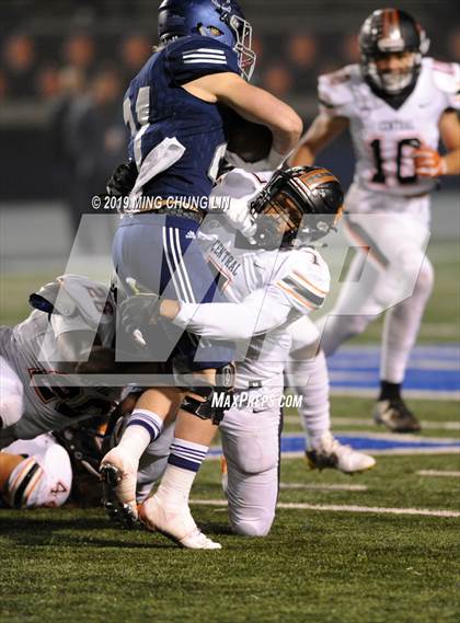 Thumbnail 1 in Central vs. Sierra Canyon (CIF State D1AA Final) photogallery.