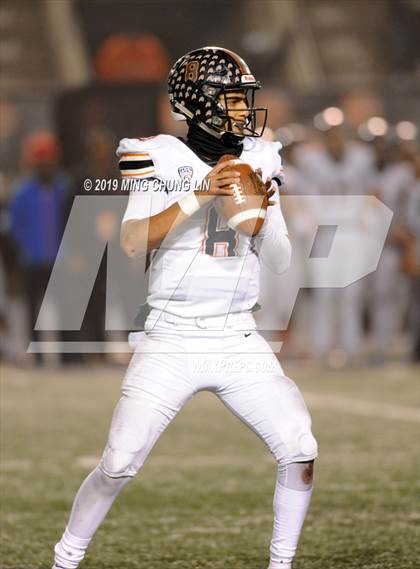 Thumbnail 1 in Central vs. Sierra Canyon (CIF State D1AA Final) photogallery.