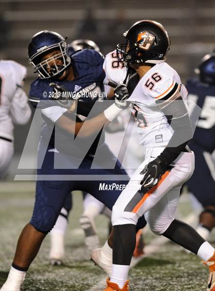 Thumbnail 1 in Central vs. Sierra Canyon (CIF State D1AA Final) photogallery.