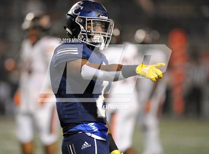 Thumbnail 3 in Central vs. Sierra Canyon (CIF State D1AA Final) photogallery.