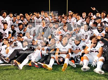 Thumbnail 1 in Central vs. Sierra Canyon (CIF State D1AA Final) photogallery.
